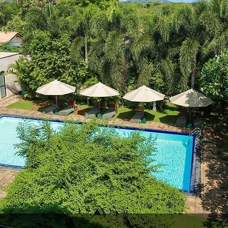 Lavendish Okrin Hotel Катарагама Екстериор снимка