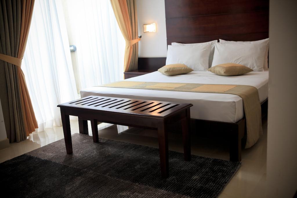 Lavendish Okrin Hotel Катарагама Стая снимка